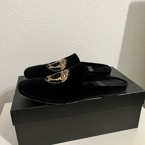 Back on the market - Versace - Picture 4 of 5